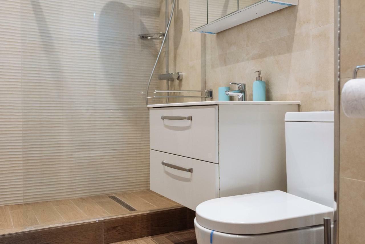 Luxury Flat 8 Near Metro Apartment Bucureşti Exterior foto